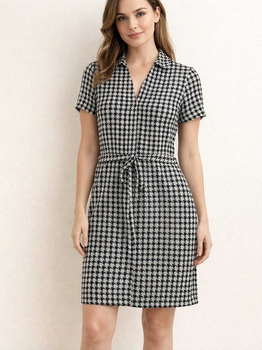 Papell Petites Silk Herringbone Black and White Dress. Lined Size 8P